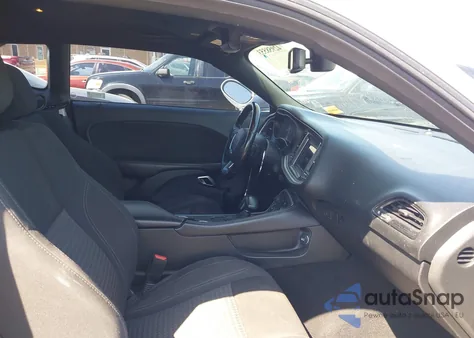 2019 Dodge Challenger Sxt Awd из США, поврежденный, VIN 2C3CDZGG2KH684769